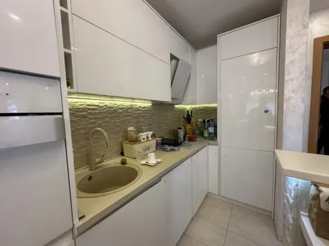 Prodaja, dvosoban stan, 90m², Budva, Crna Gora - image 16