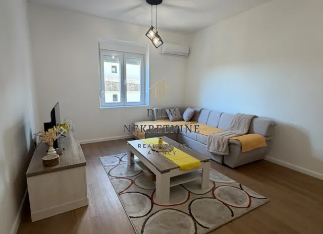 Rent, one bedroom apartment, 60m², Seljanovo, Tivat