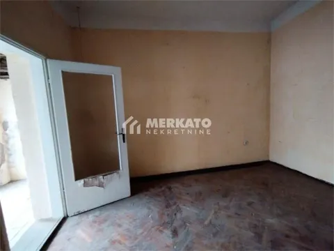 Sale, house, 43m², Centar, Zrenjanin - image 4