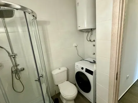 Izdavanje, trosoban stan, 75m², Ljubović, Podgorica - image 10