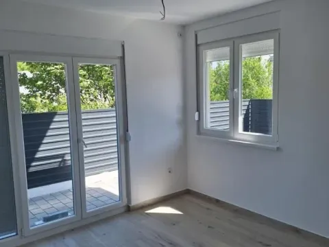 Prodaja, jednosoban stan, 32m², Adice, Novi Sad Sve Podlokacije