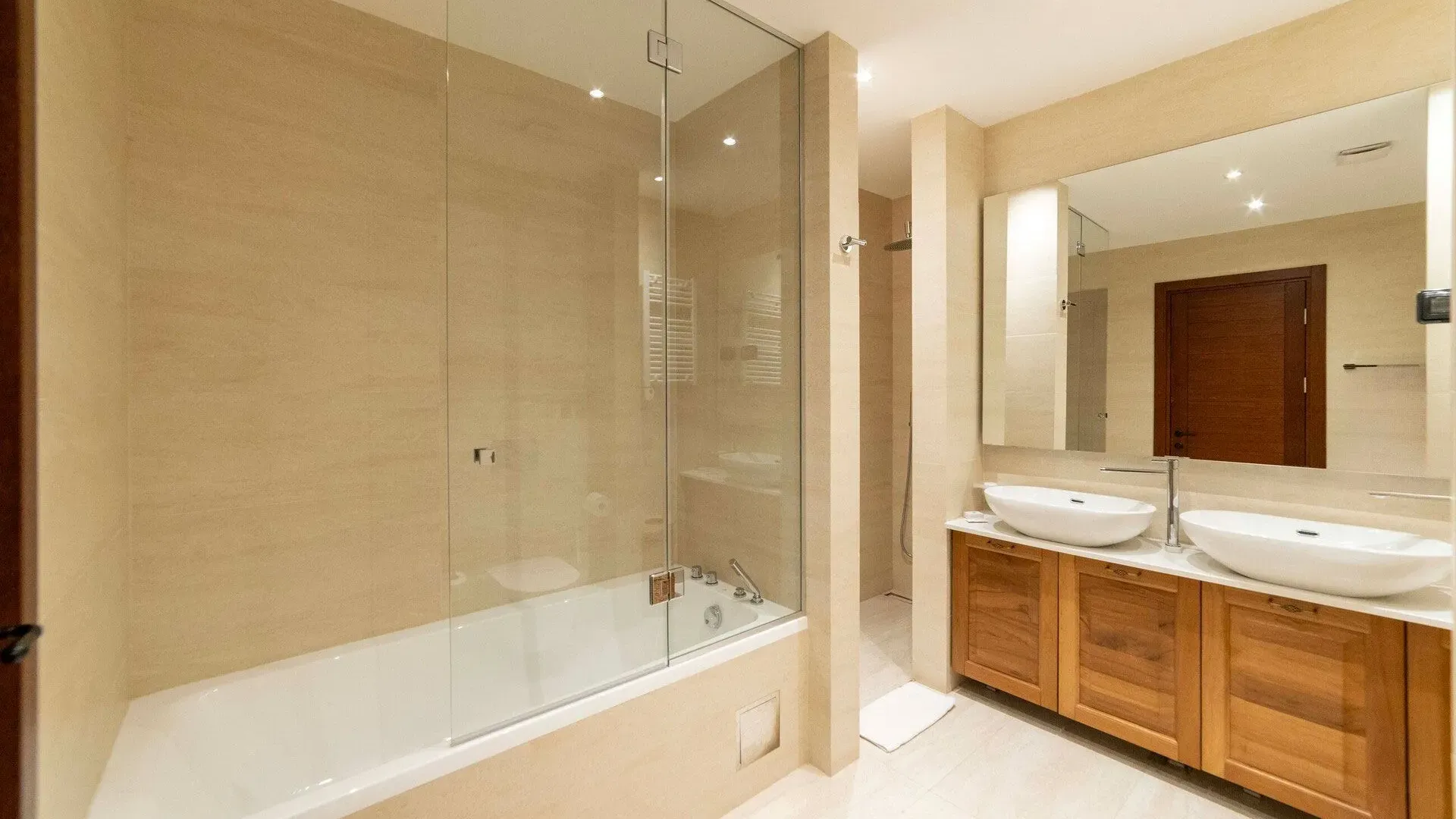 Sale, house, 193m², Dobrota, Kotor