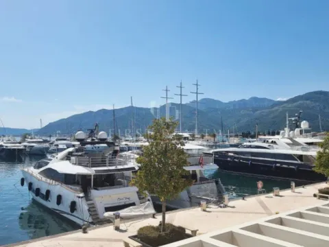 Sale, one bedroom apartment, 74m², Porto Montenegro, Tivat