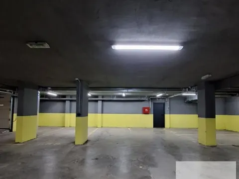 Sale, parking/garage, 13m², Cara Dušana, Novi Sad Sve Podlokacije