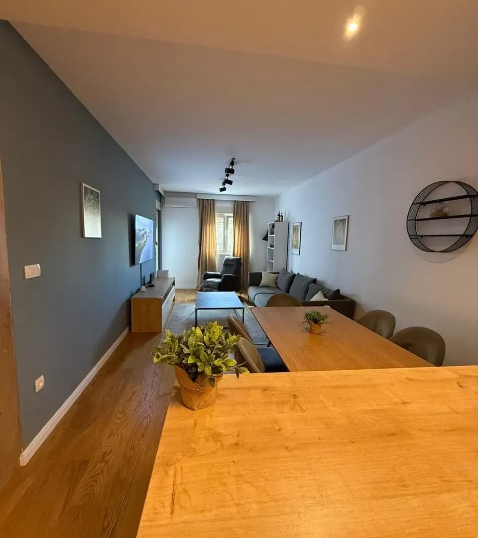 Sale, two bedroom apartment, 72m², Centar, Bar