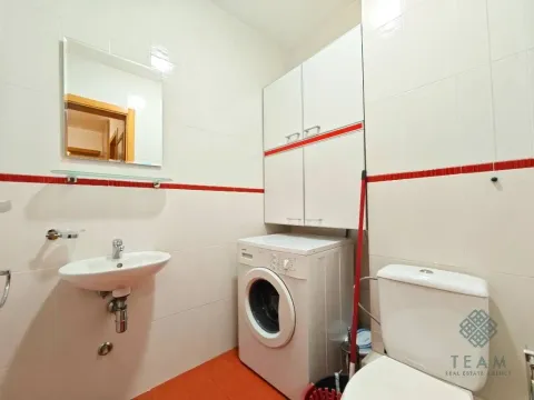 Izdavanje, trosoban stan, 115m², Stari Aerodrom, Podgorica - image 4