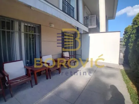 Rent, three bedroom apartment, 104m², Savski Venac, Beograd - image 10