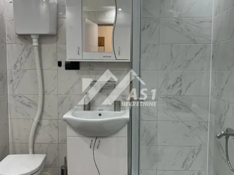 Izdavanje, dvosoban stan, 40m², Železnička Stanica, Novi Sad Sve Podlokacije - image 9