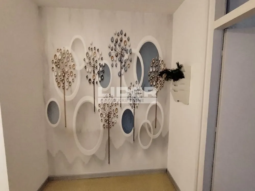 Rent, office space, 53m², Kalenić Pijaca, Vračar Sve Podlokacije