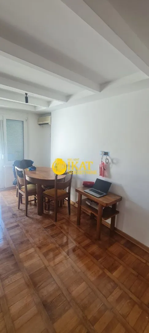 Prodaja, stan, 127m², Slavija, Vračar Sve Podlokacije