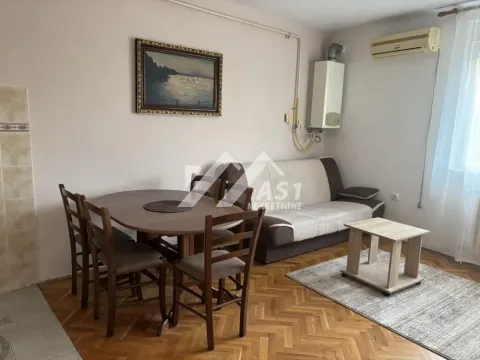 Izdavanje, dvosoban stan, 48m², Centar, Novi Sad - image 2