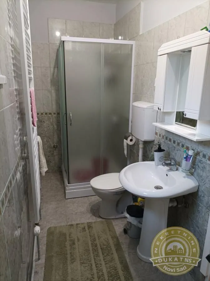 Prodaja, kuća, 170m², Beočin, Srbija
