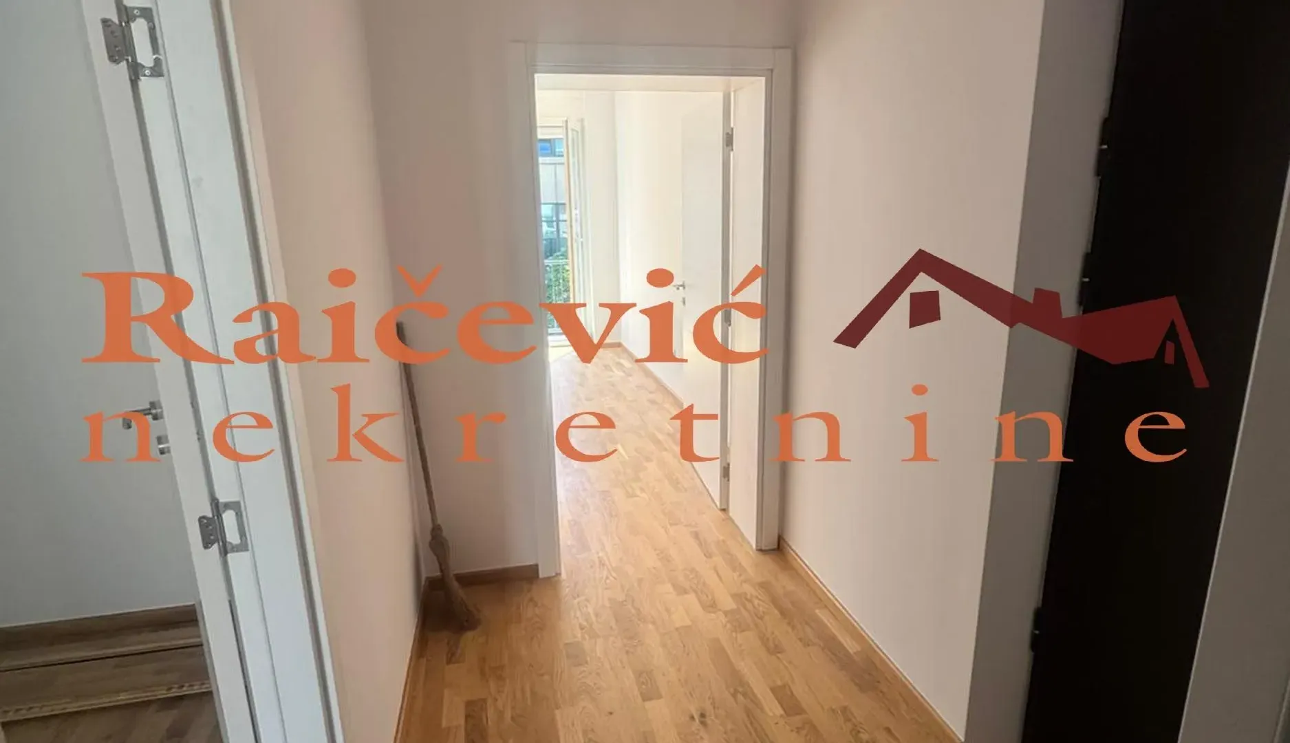 Prodaja, dvosoban stan, 45m², Centar, Požarevac