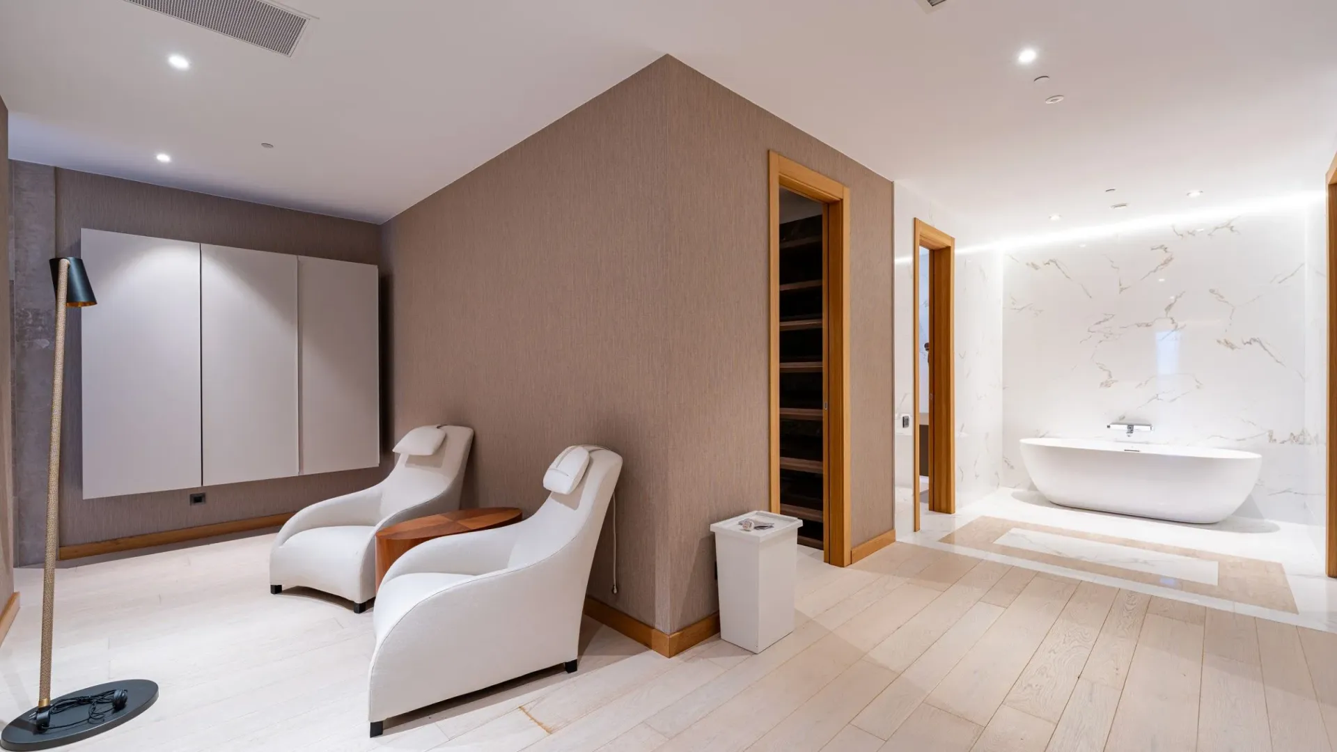 Prodaja, stan, 710m², Đuraševići, Tivat