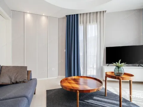 Sale, one bedroom apartment, 45m², Tivat, Crna Gora - image 4