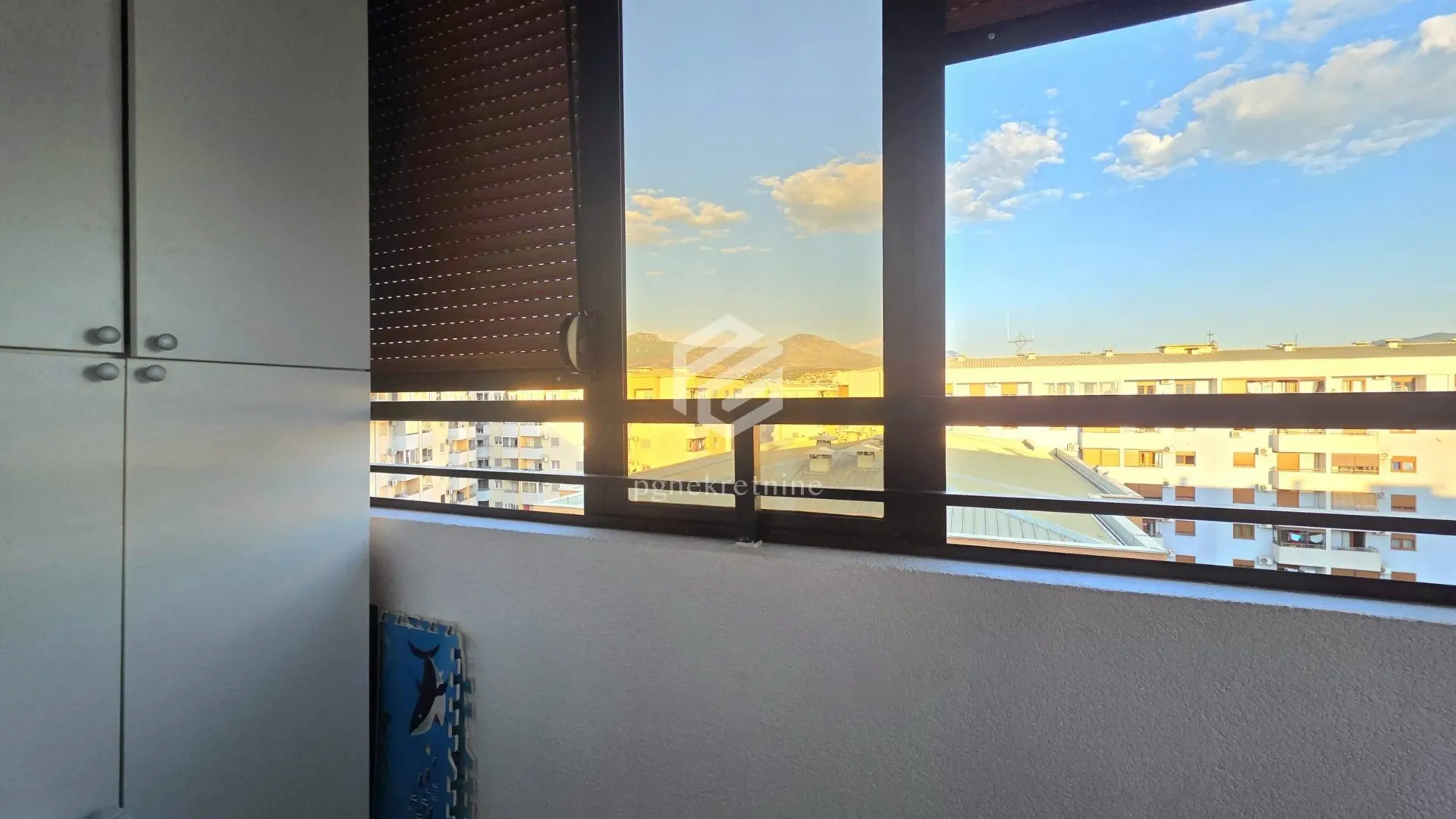 Prodaja, jednosoban stan, 45m², Stari Aerodrom, Podgorica