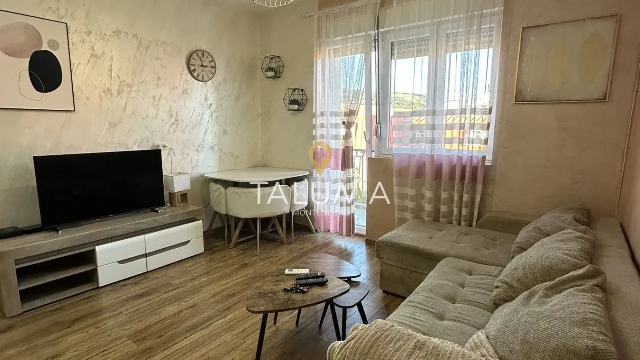 Izdavanje, dvosoban stan, 55m², Preko Morače, Podgorica