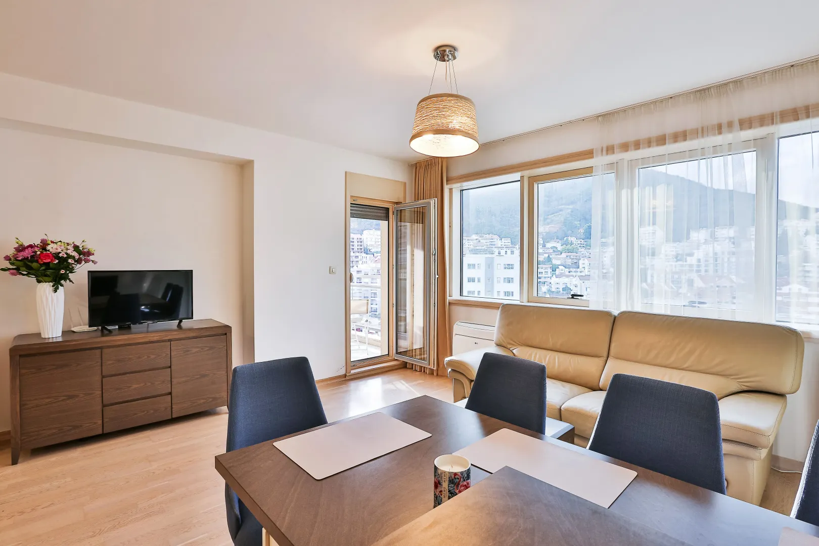 Izdavanje, jednosoban stan, 47m², Budva okolina, Budva