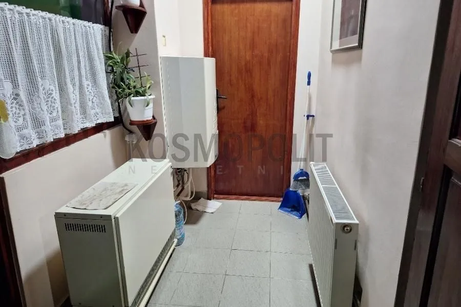Prodaja, trosoban stan, 85m², Centar, Pančevo