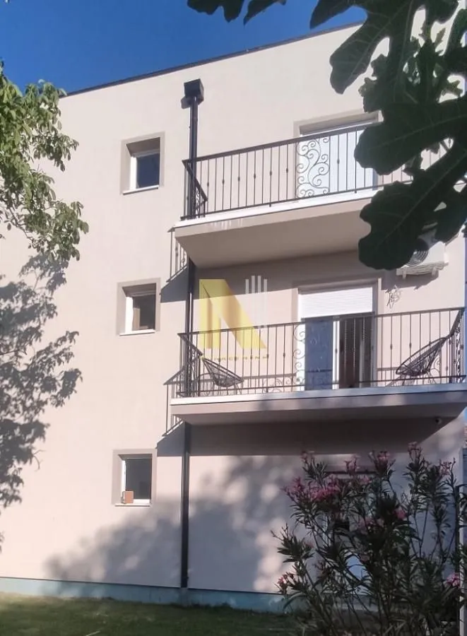 Rent, office space, 350m², Petrovaradin, Novi Sad