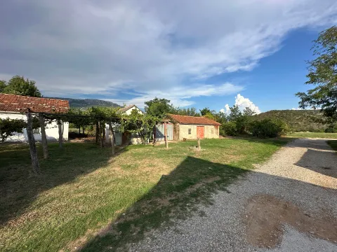 Sale, house, 75m², Pričelje, Podgorica - image 10