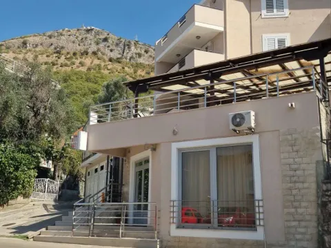 Rent, house, 250m², Sveti Stefan, Budva - image 12