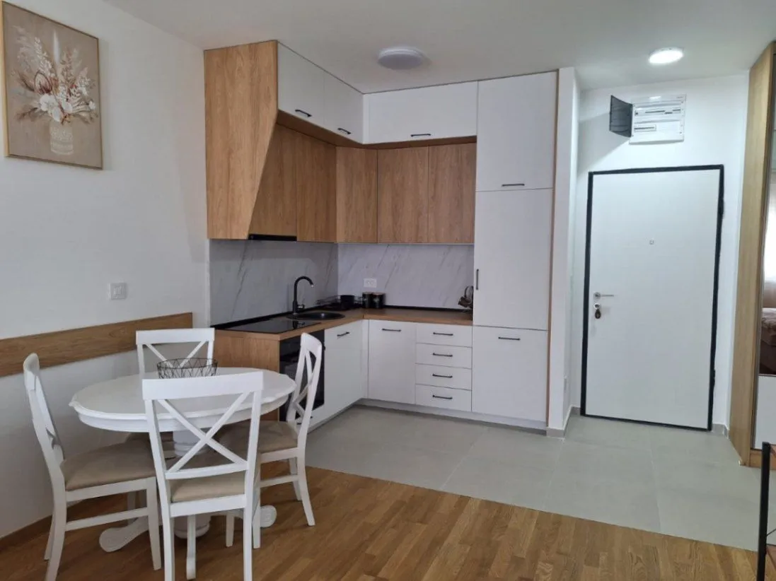 Rent, one bedroom apartment, 50m², Stari Aerodrom, Podgorica