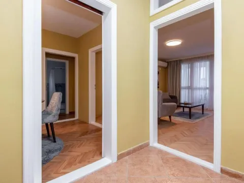 Sale, one bedroom apartment, 62m², Bar, Crna Gora - image 12