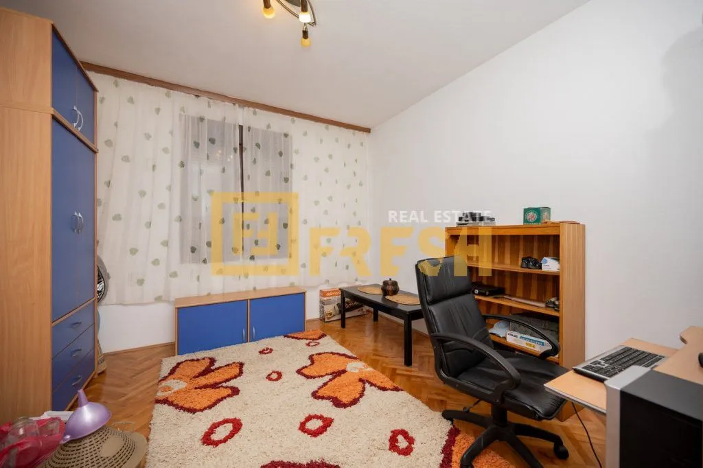 Sale, house, 150m², Stari Aerodrom, Podgorica