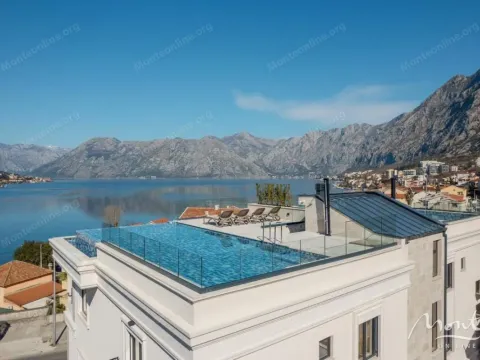 Sale, three bedroom apartment, 204m², Dobrota, Kotor - image 18