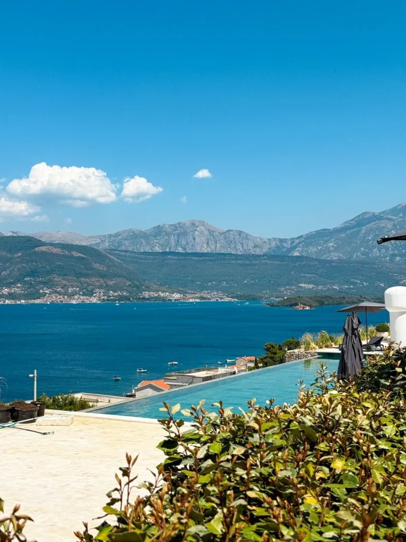 Prodaja, jednosoban stan, 157m², Krašići, Tivat
