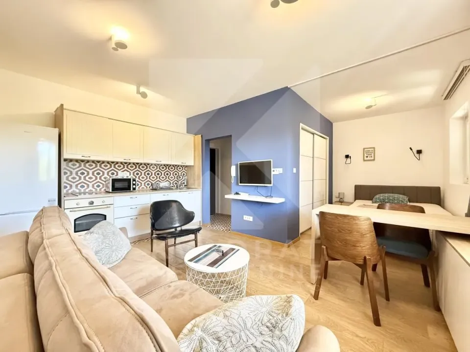 Izdavanje, garsonjera, 30m², Momišići, Podgorica