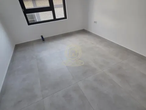 Sale, three bedroom apartment, 74m², Medijana, Niš - image 8