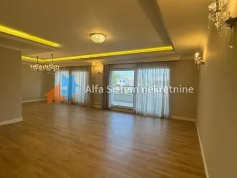 Izdavanje, stan, 215m², Savski Venac, Beograd - image 2