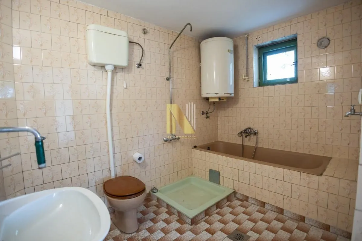Prodaja, kuća, 275m², Srbobran, Novi Sad