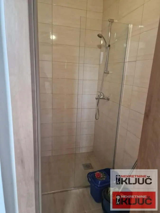 Rent, office space, 300m², Veternik, Novi Sad Sve Podlokacije