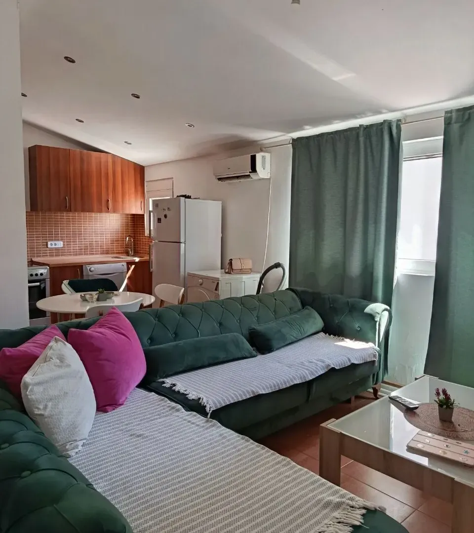 Prodaja, jednosoban stan, 53m², Ilino, Bar
