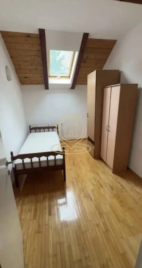 Rent, four bedroom apartment, 85m², Cvetni Trg, Vračar Sve Podlokacije