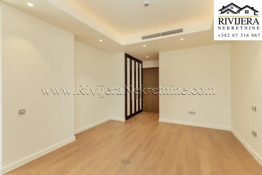 Prodaja, trosoban stan, 171m², Kamenari, Herceg Novi