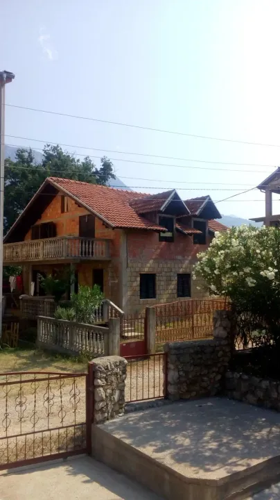 Prodaja, kuća, 100m², Dubrava, Bar
