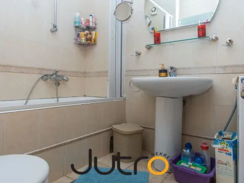 Prodaja, trosoban stan, 109m², Podgorica, Crna Gora - image 2