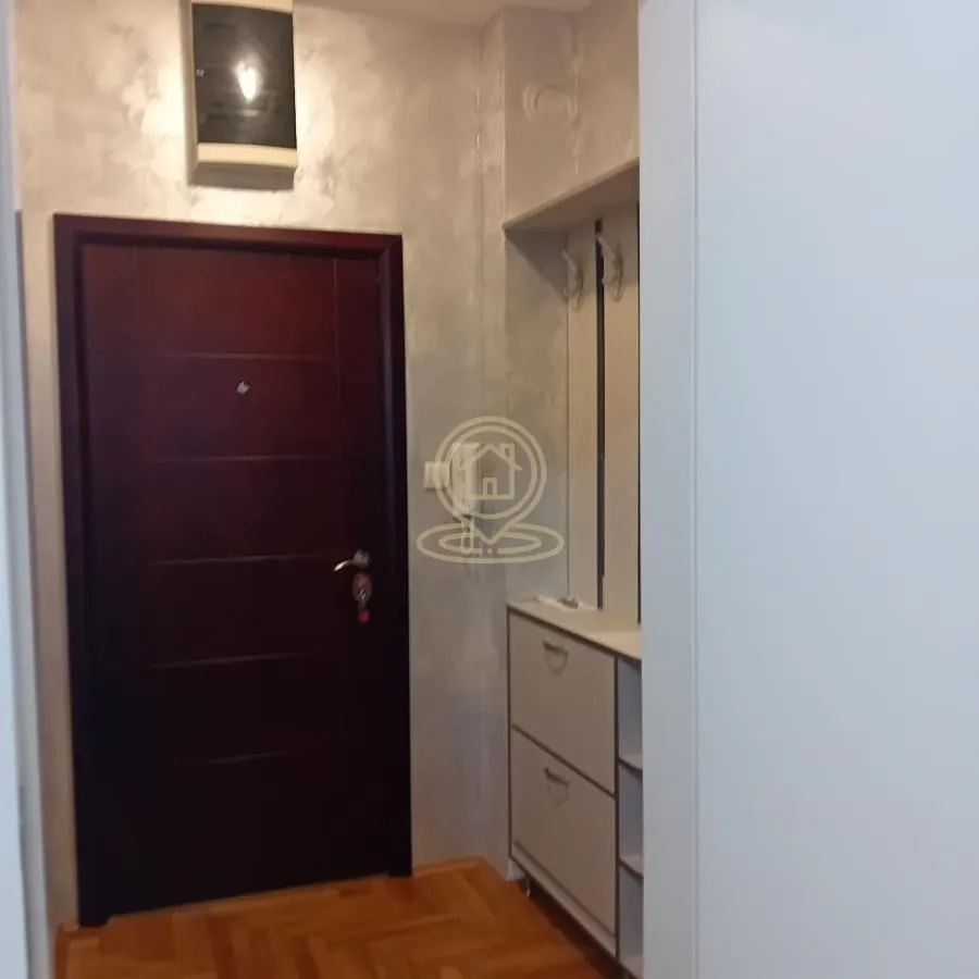 Izdavanje, jednosoban stan, 35m², Grbavica, Novi Sad Sve Podlokacije