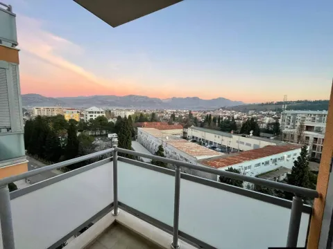 Prodaja, jednosoban stan, 26m², City Kej, Podgorica - image 4