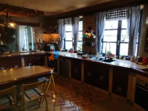 Izdavanje, kuća, 360m², Banjica, Voždovac Sve Podlokacije - image 8