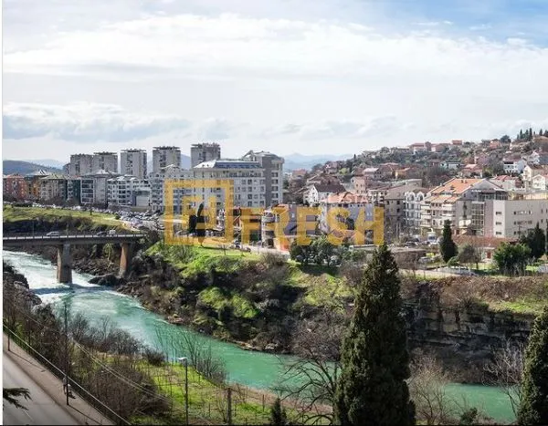 Prodaja, trosoban stan, 169m², Centar, Podgorica