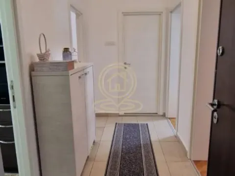 Rent, three bedroom apartment, 65m², Južni Bulevar, Vračar Sve Podlokacije - image 5