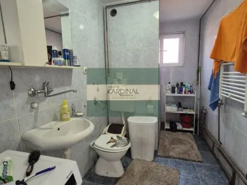 Prodaja, kuća, 181m², Kajsijar, Jagodina - image 41