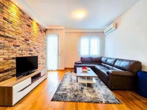 Izdavanje, jednosoban stan, 43m², City Kvart, Podgorica - image 8