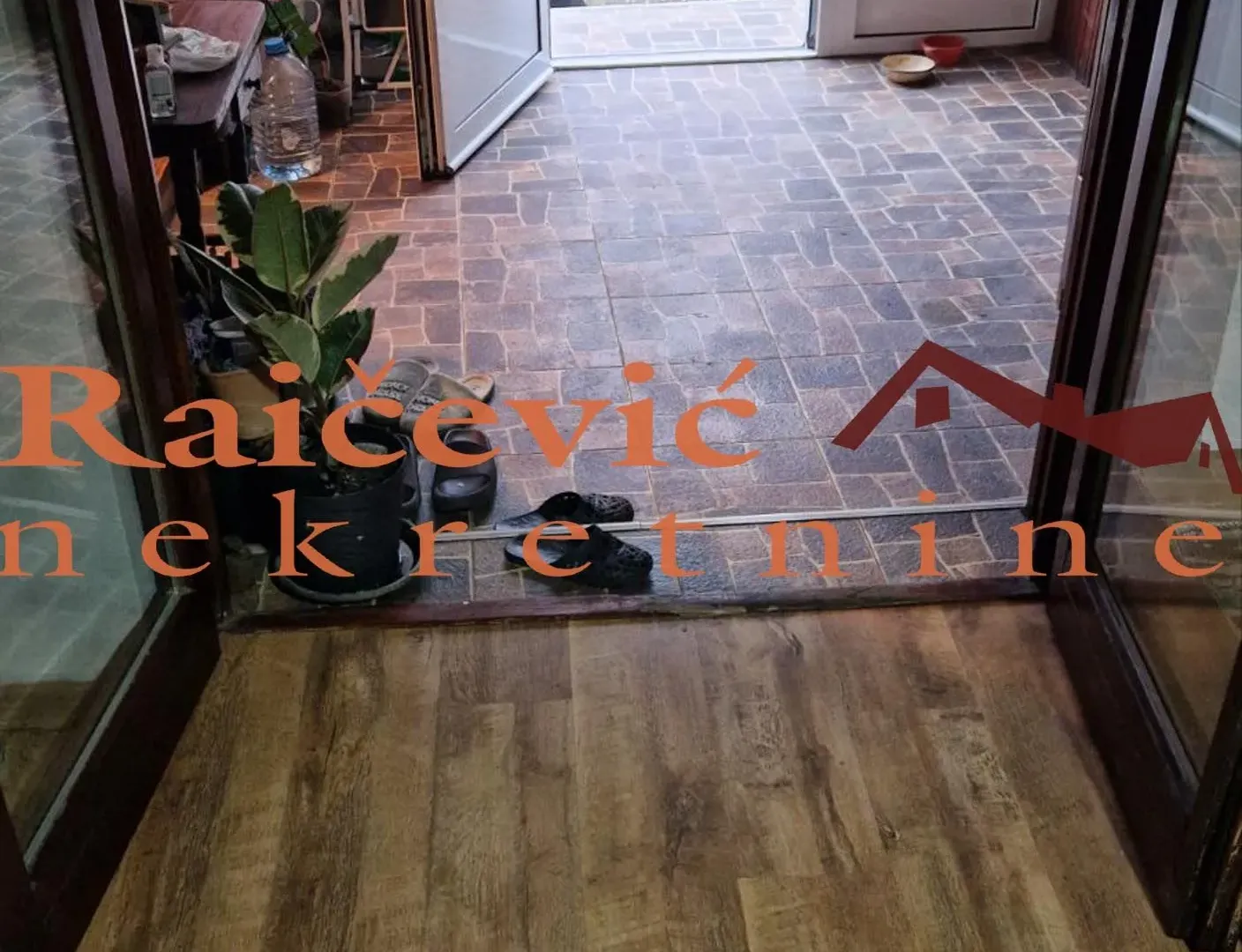 Sale, house, 92m², Voždovac Sve Podlokacije, Beograd