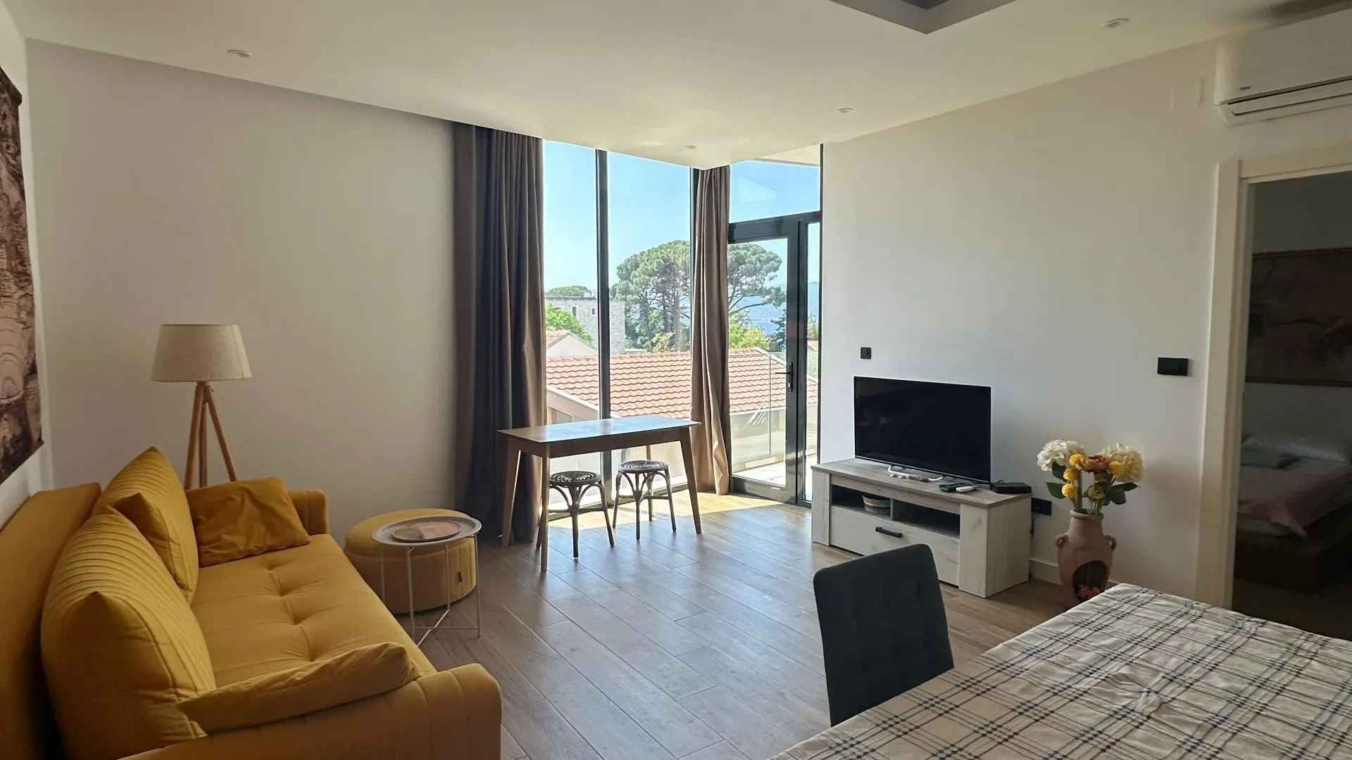 Prodaja, jednosoban stan, 51m², Donja Lastva, Tivat